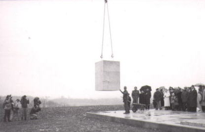 Die erste Steinsetzung im Oktober 1993. Dokumentation in Bildern, Pressenotizen und Vorträgen